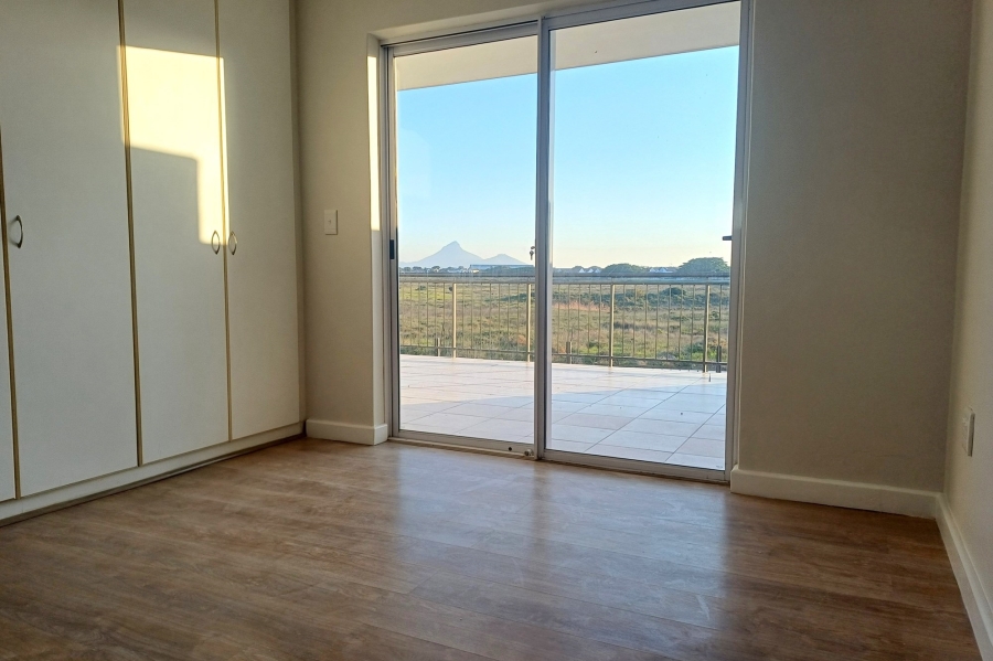 To Let 2 Bedroom Property for Rent in Royal Ascot Western Cape